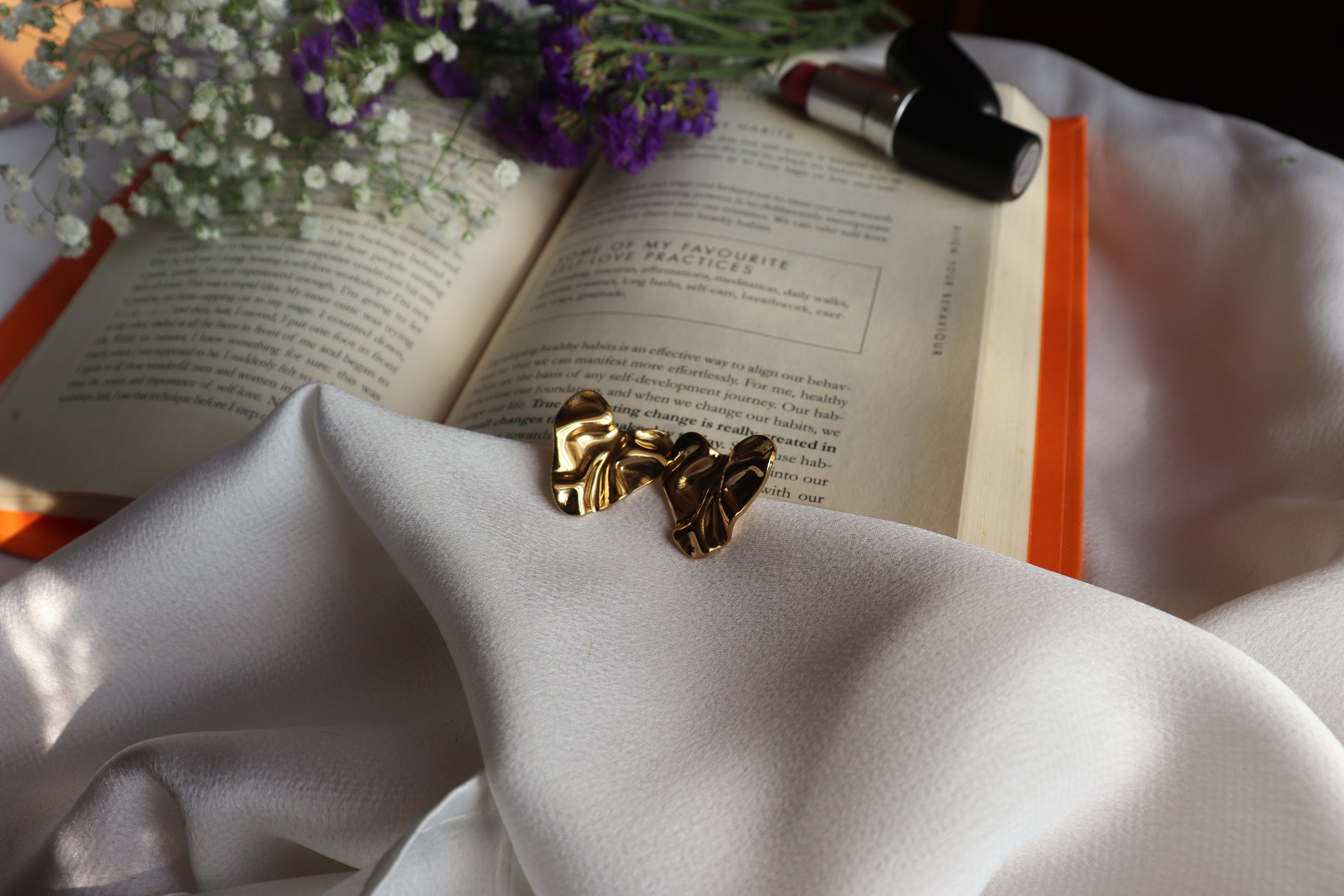 My Heart goes golden Earrings