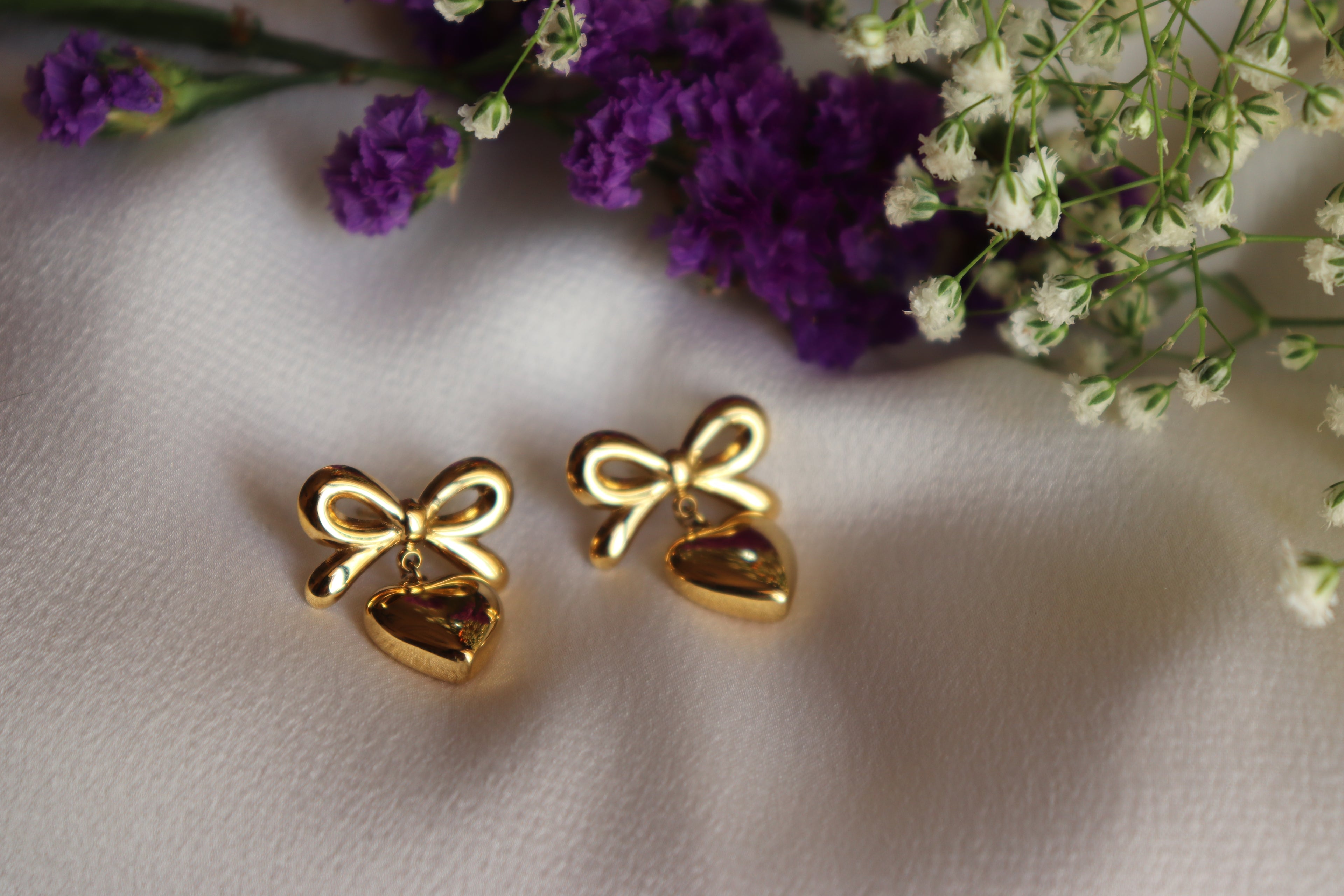 Sweetheart Bow Earrings