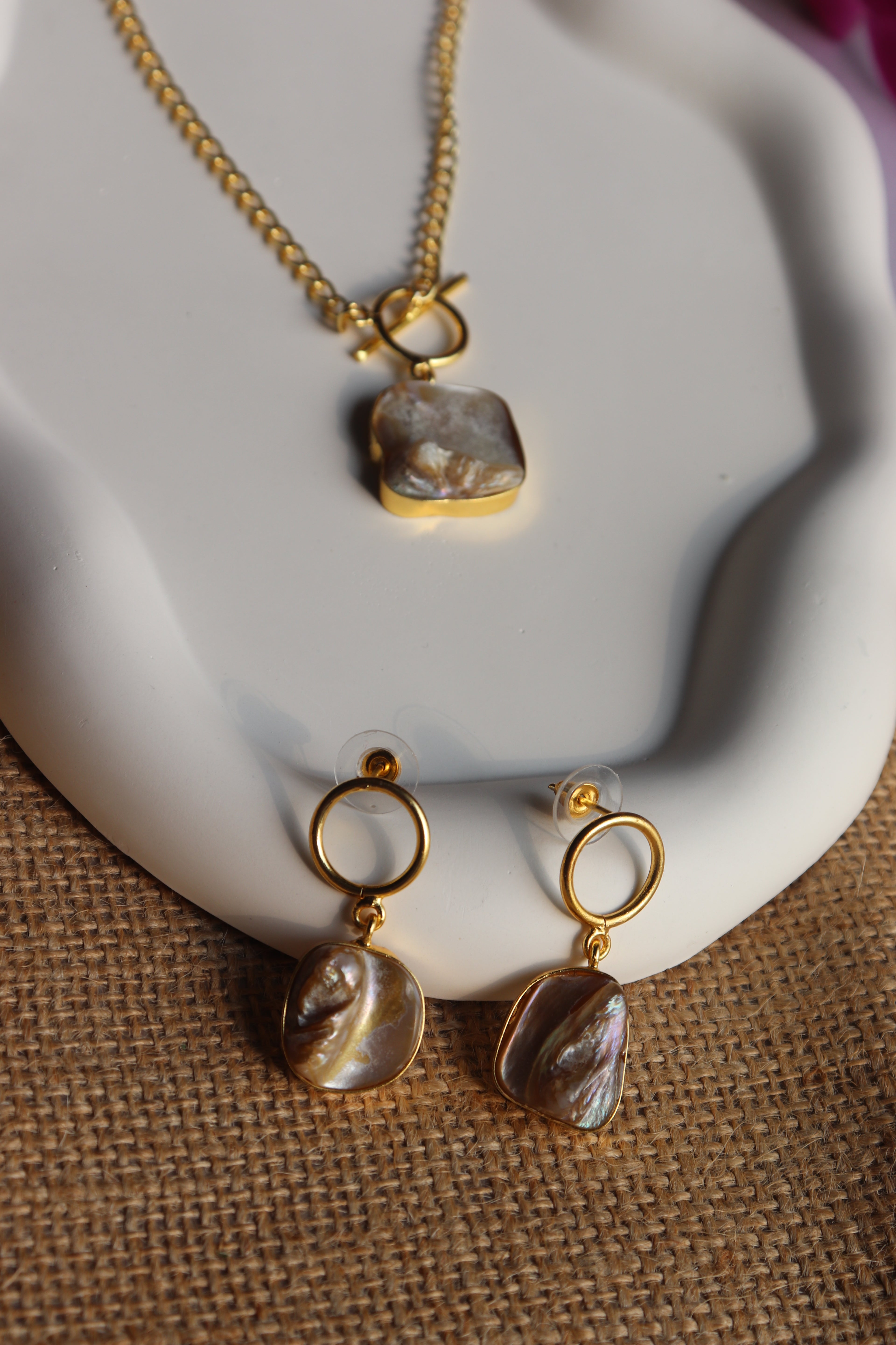 Gemstone Luxe Necklace With Earrings