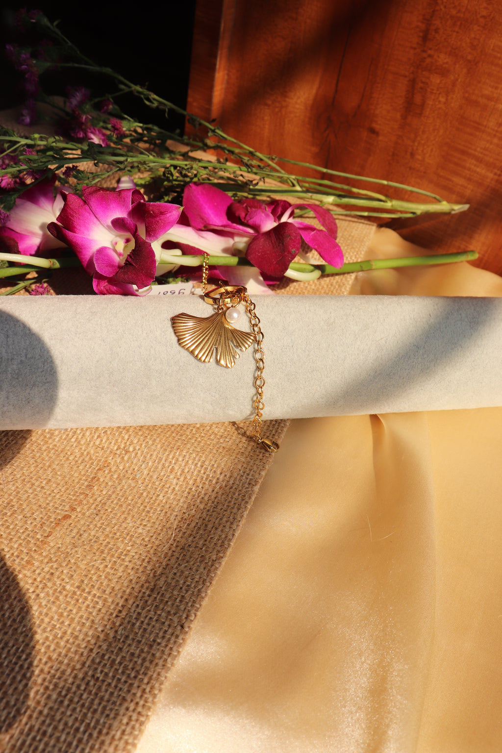 Sea Shell Link Bracelet