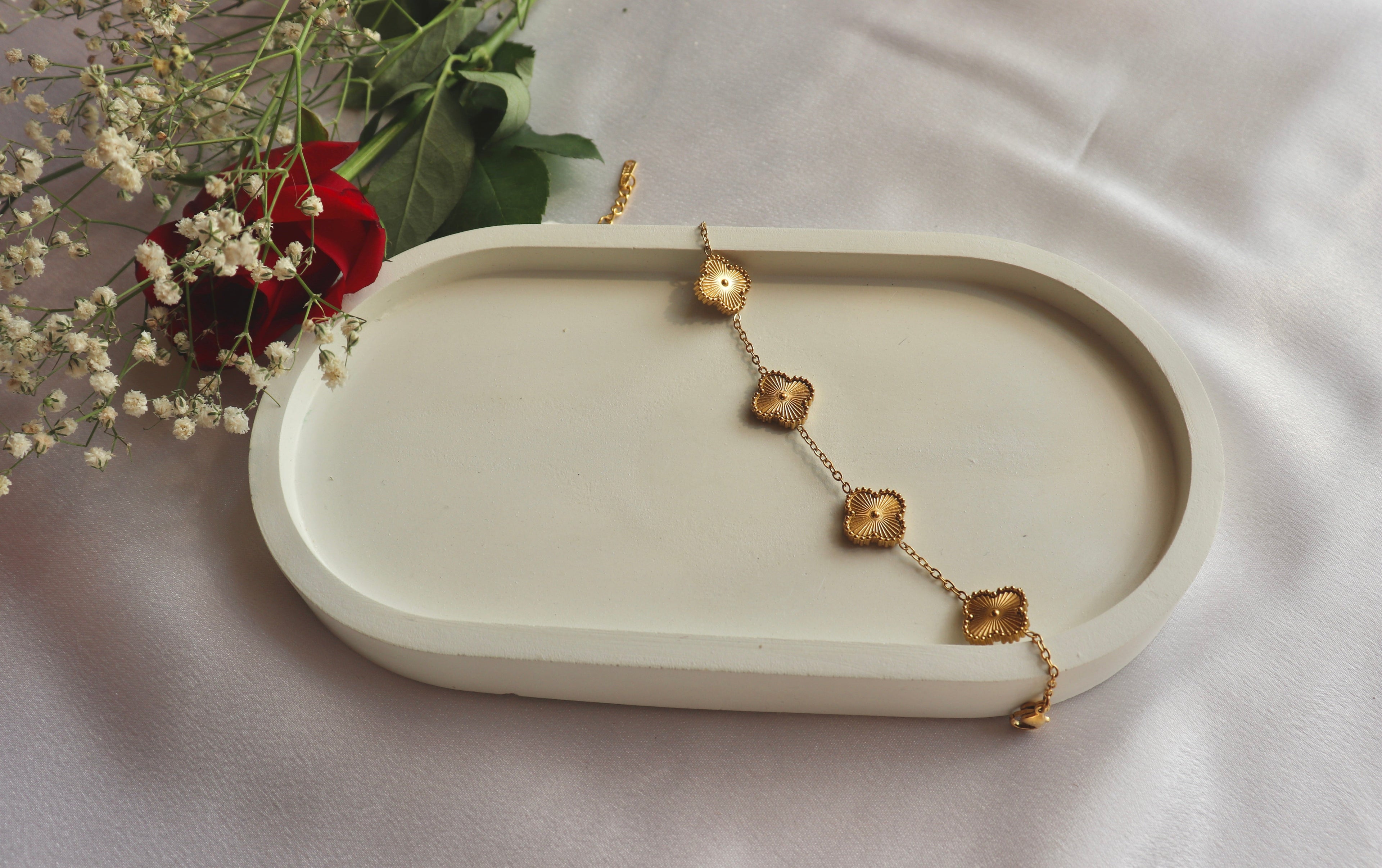 Golden Clover Chain Bracelet