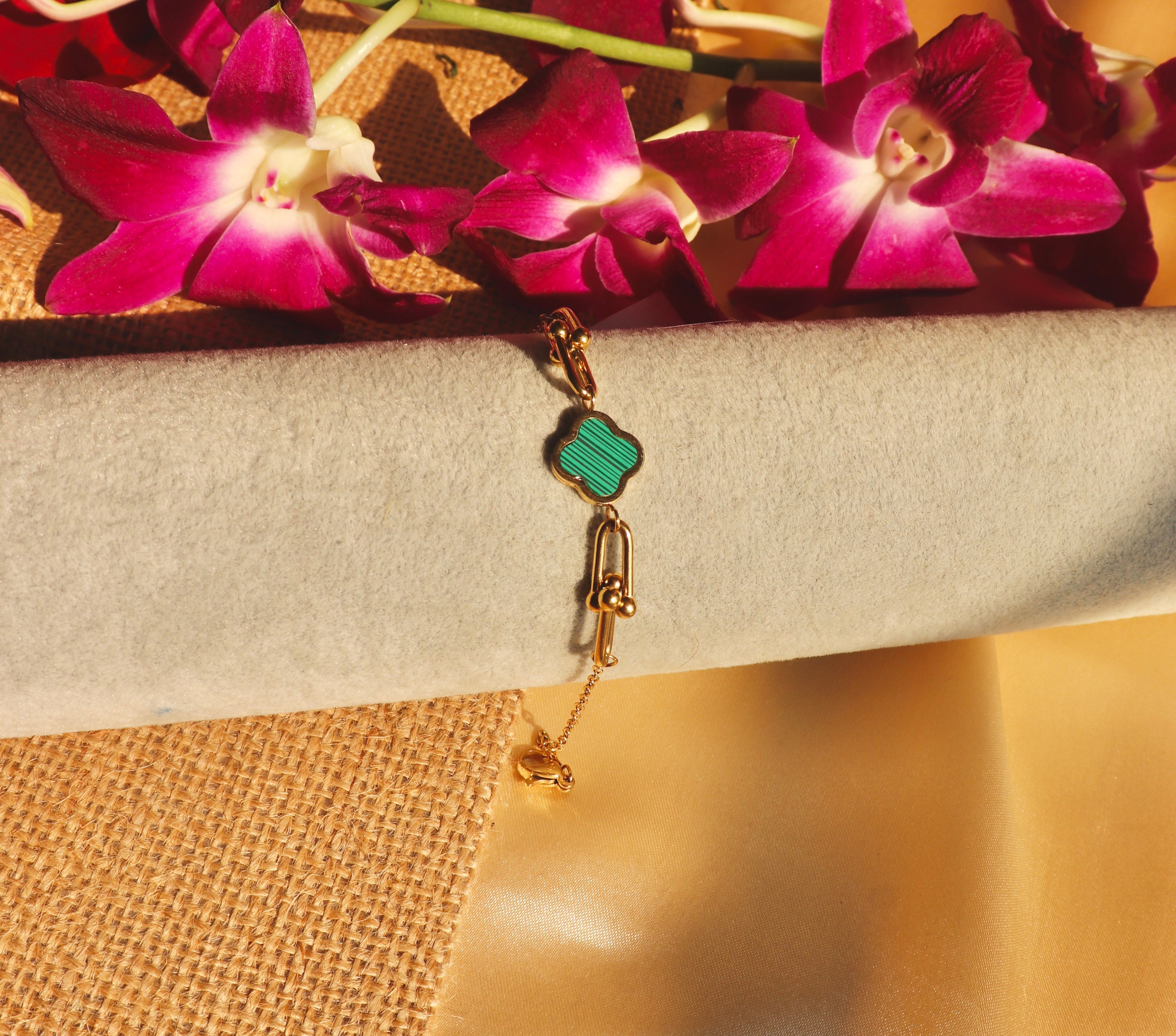 Green Clover Chain Bracelet