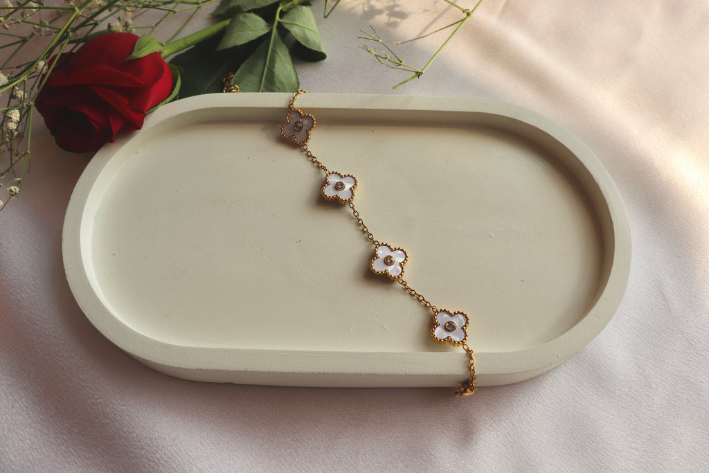 White Clover with stone Chain Bracelet