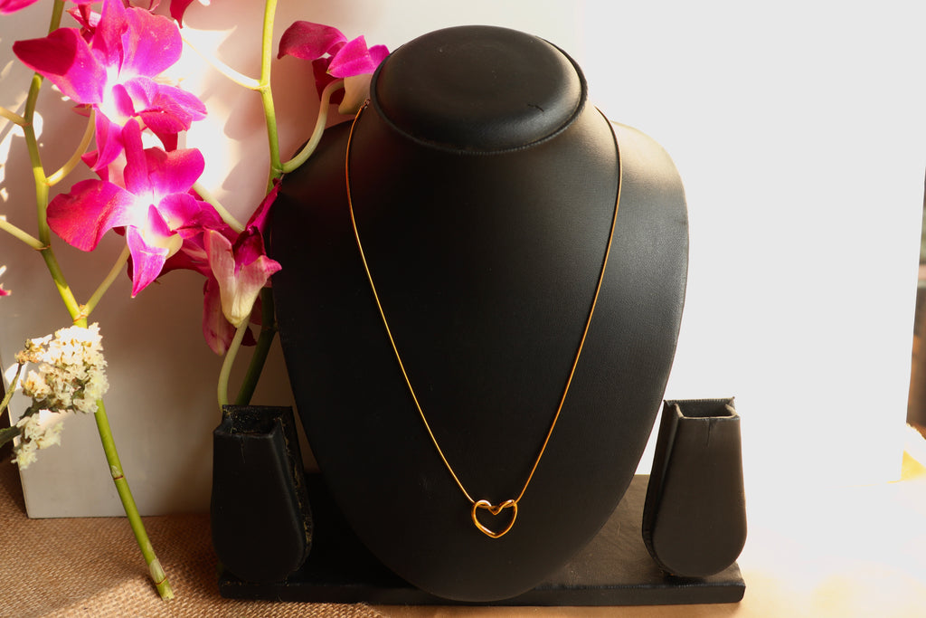Twisted Heart Gold Necklace