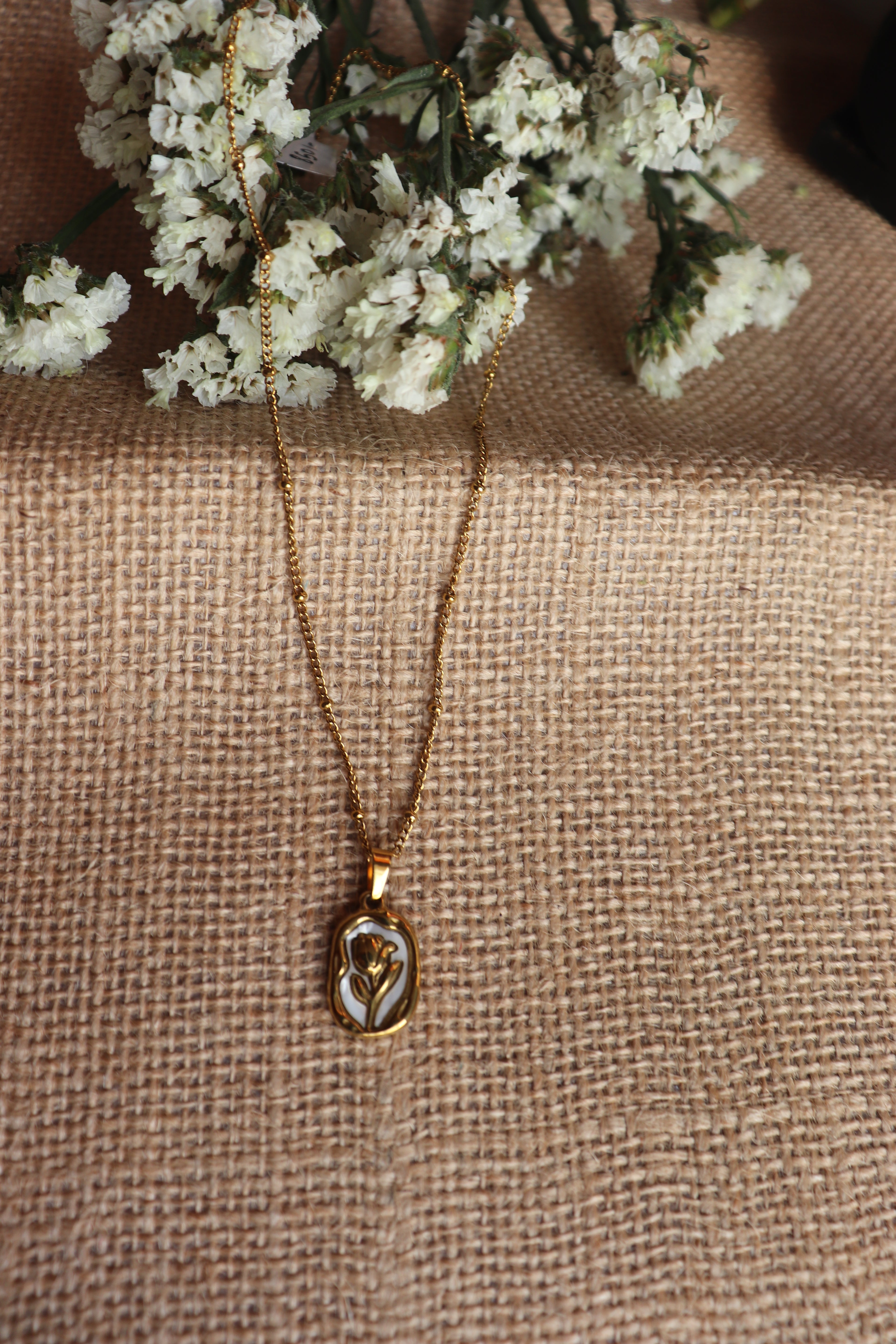 Fairy-Tale Rose & Shell Necklace