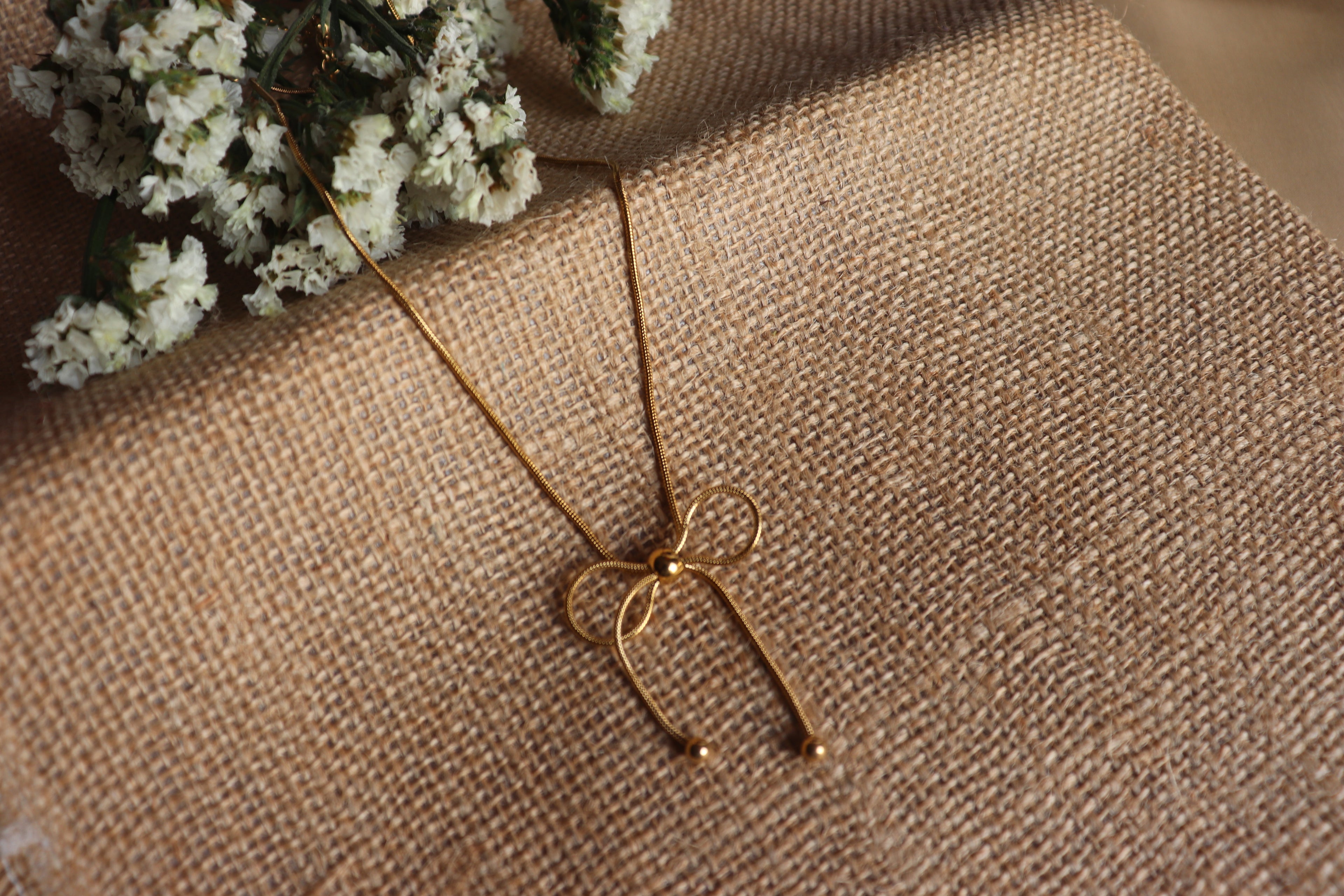 Filigree Lace Bow Necklace