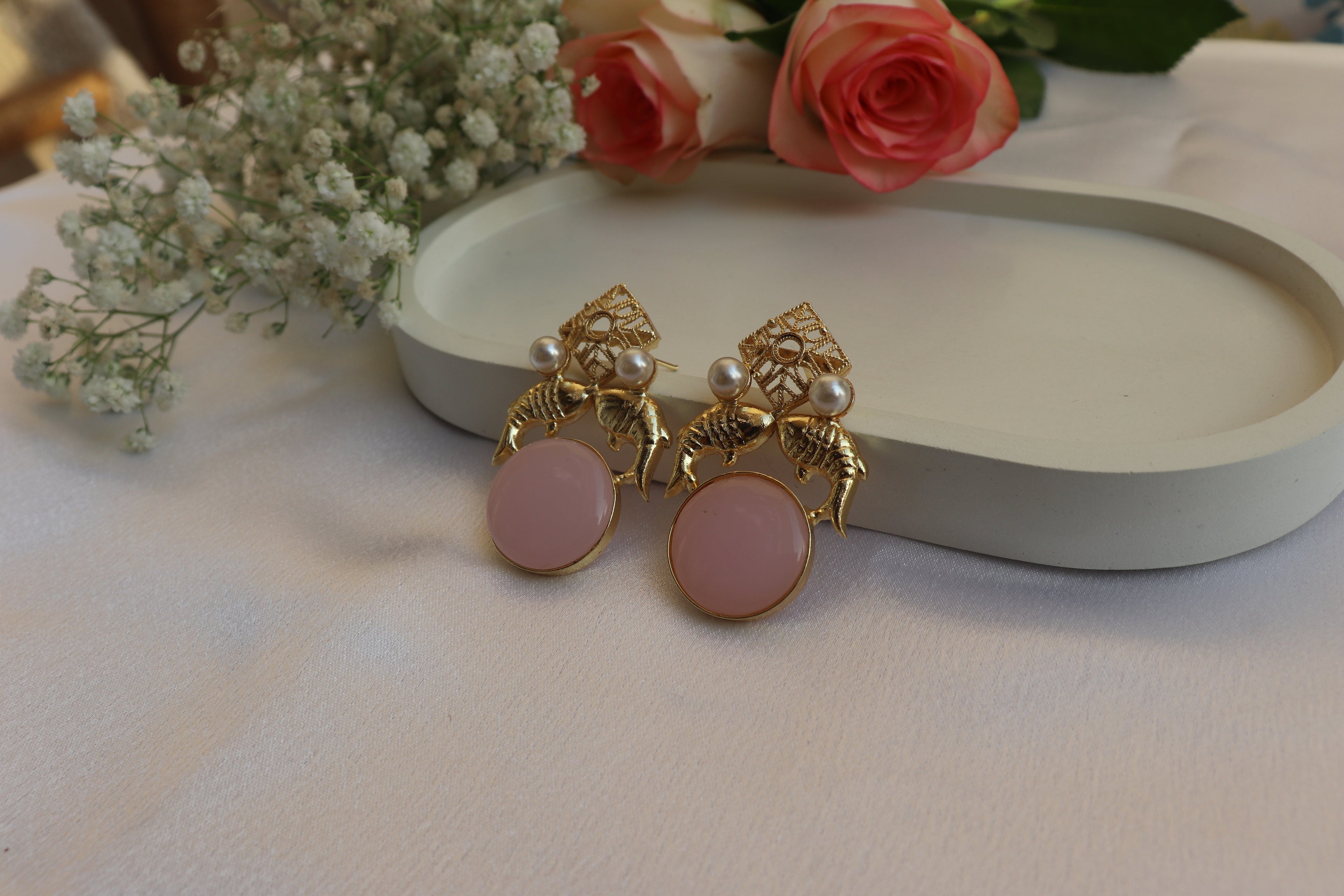 Peachy Pearl monalisa earrings