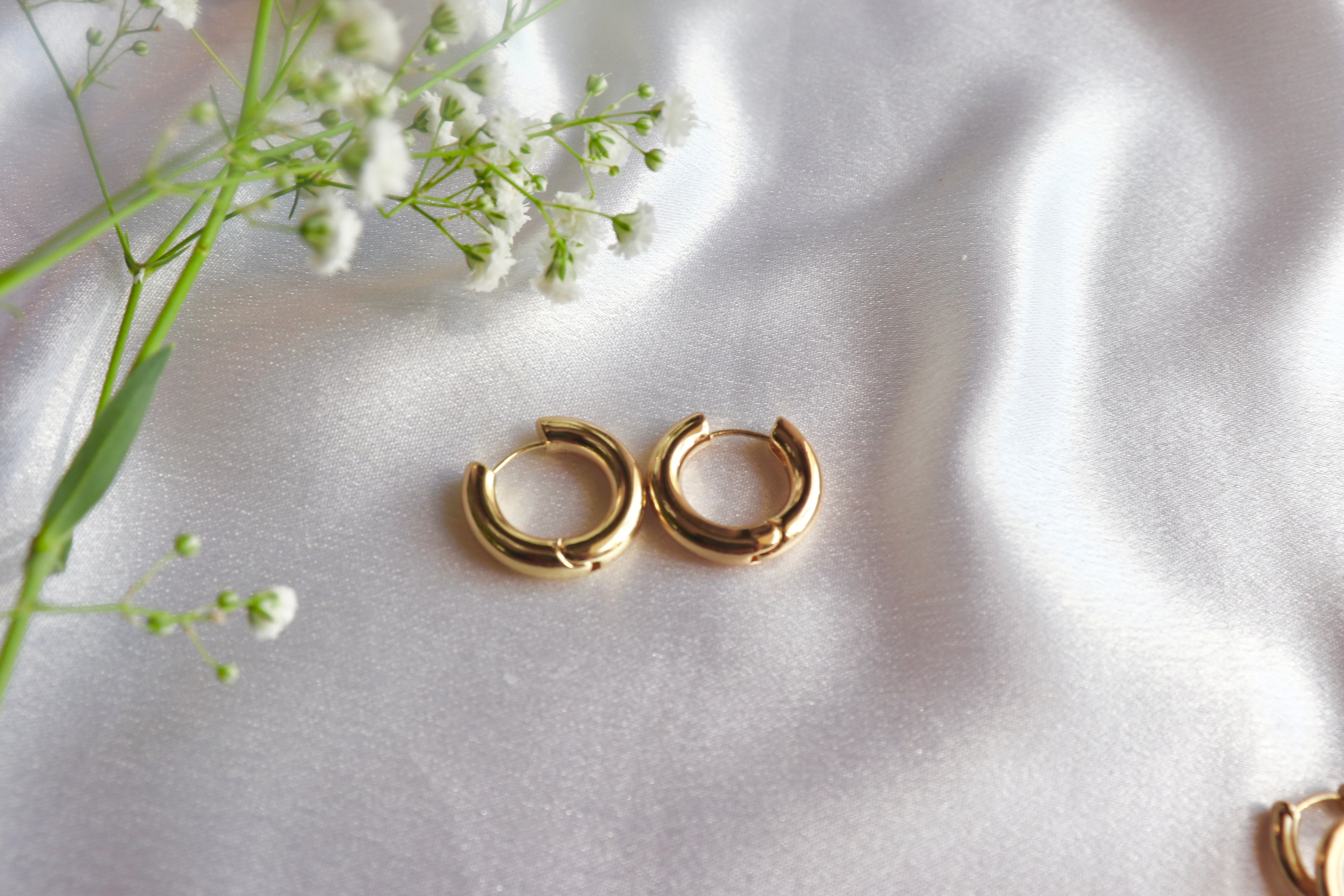 Golden Ring Hoops