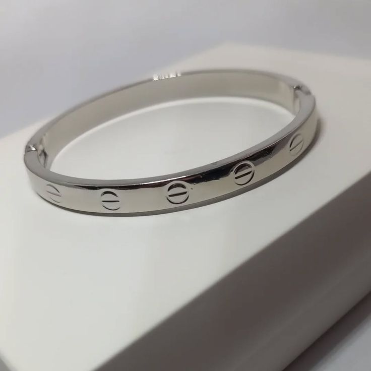 Kada Crystal Bracelet Bare Silver